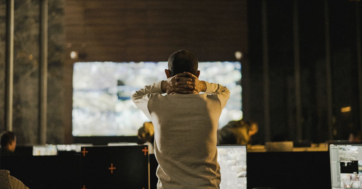 已绑卡实名账号：利用短信定制用户画像有助于企业发展